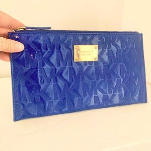 Michael Kors Jet Set Wristlet - Cobalt/Royal Blue